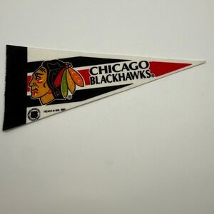 Chicago Blackhawks Vintage 90s Trench NHL Hockey Mini‎ Pennant 9"x4" Felt Banner